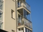 Balkonu stiklinimas berememis ir reminemis aliuminio konstrukcijomis